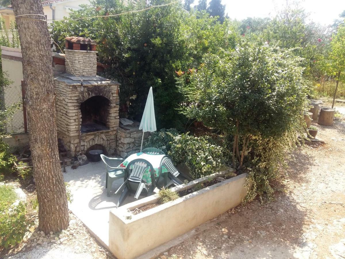 Appartamento Manda Ljubetic Sutivan Esterno foto