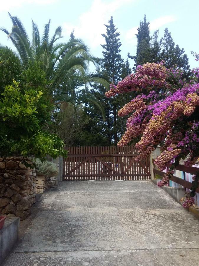 Appartamento Manda Ljubetic Sutivan Esterno foto