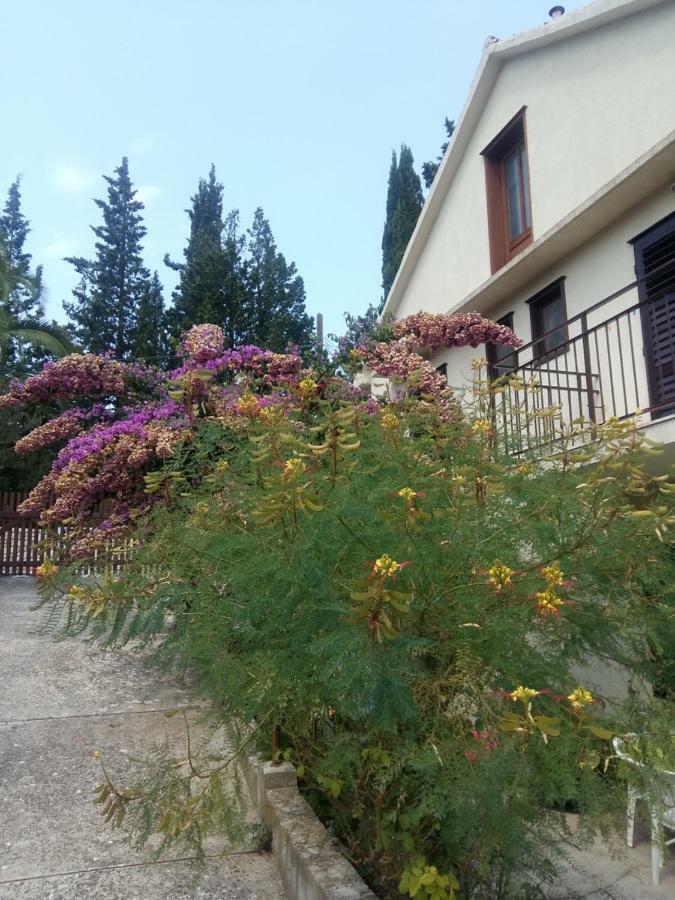 Appartamento Manda Ljubetic Sutivan Esterno foto